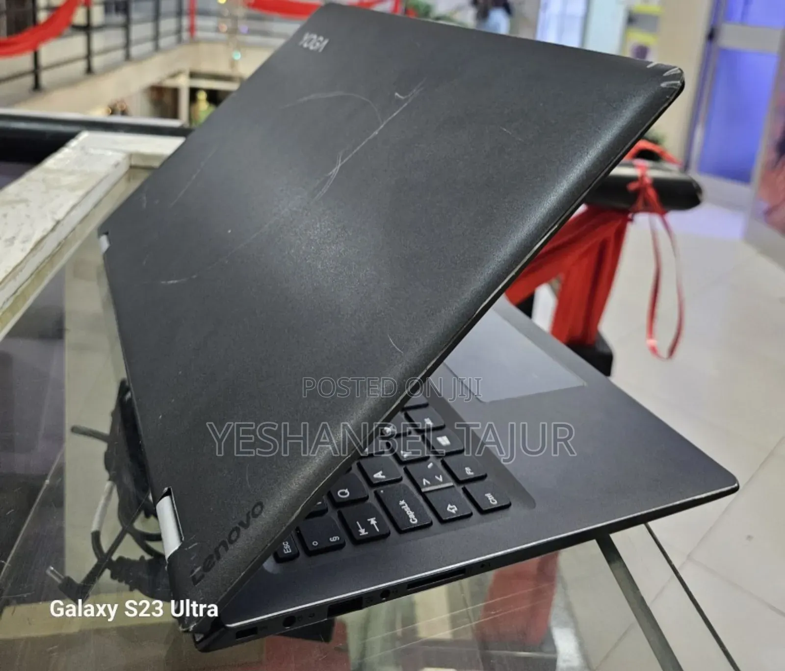 New Laptop Lenovo Yoga 330 8GB Intel Core I7 SSD 256GB