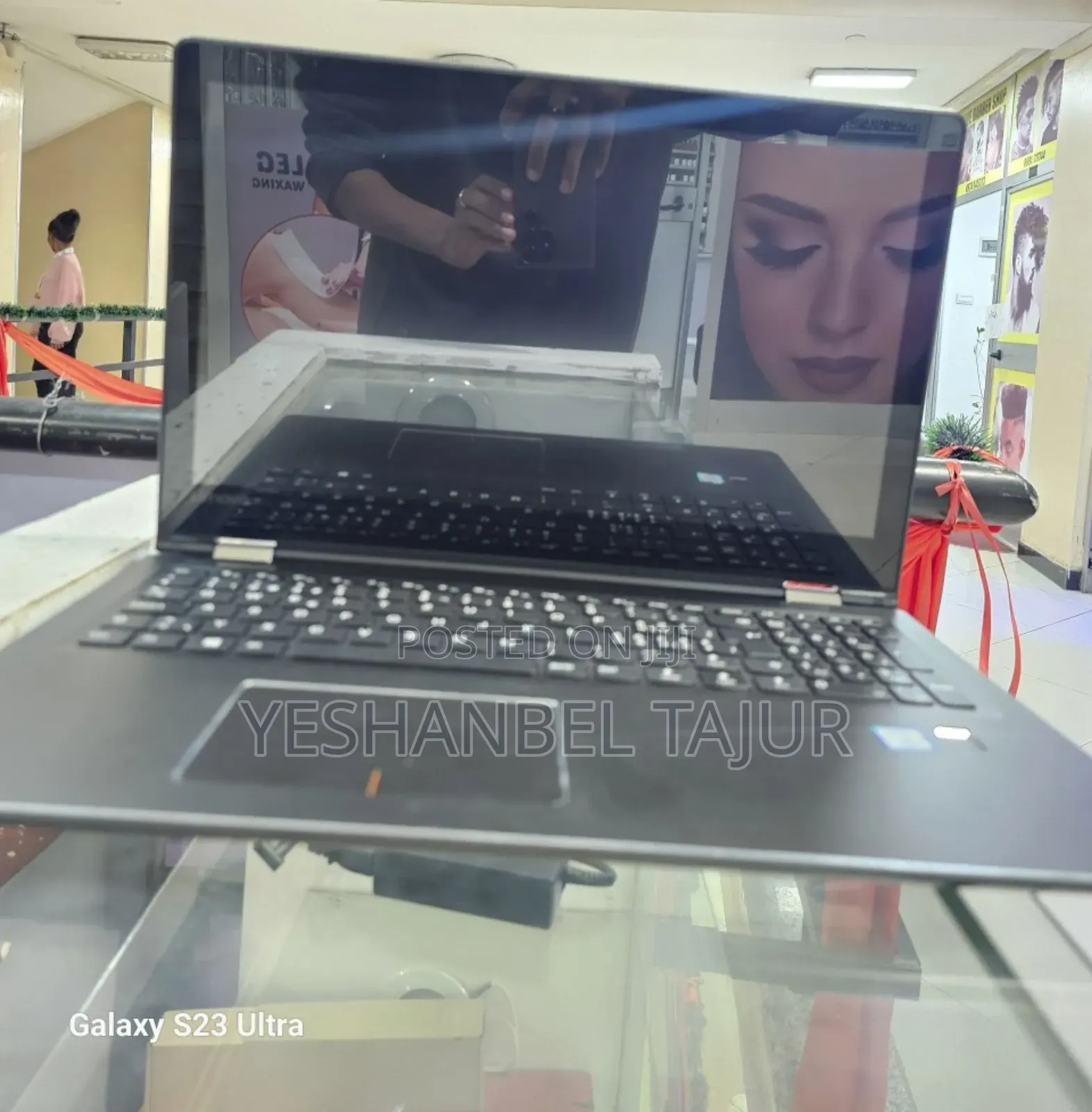 New Laptop Lenovo Yoga 330 8GB Intel Core I7 SSD 256GB