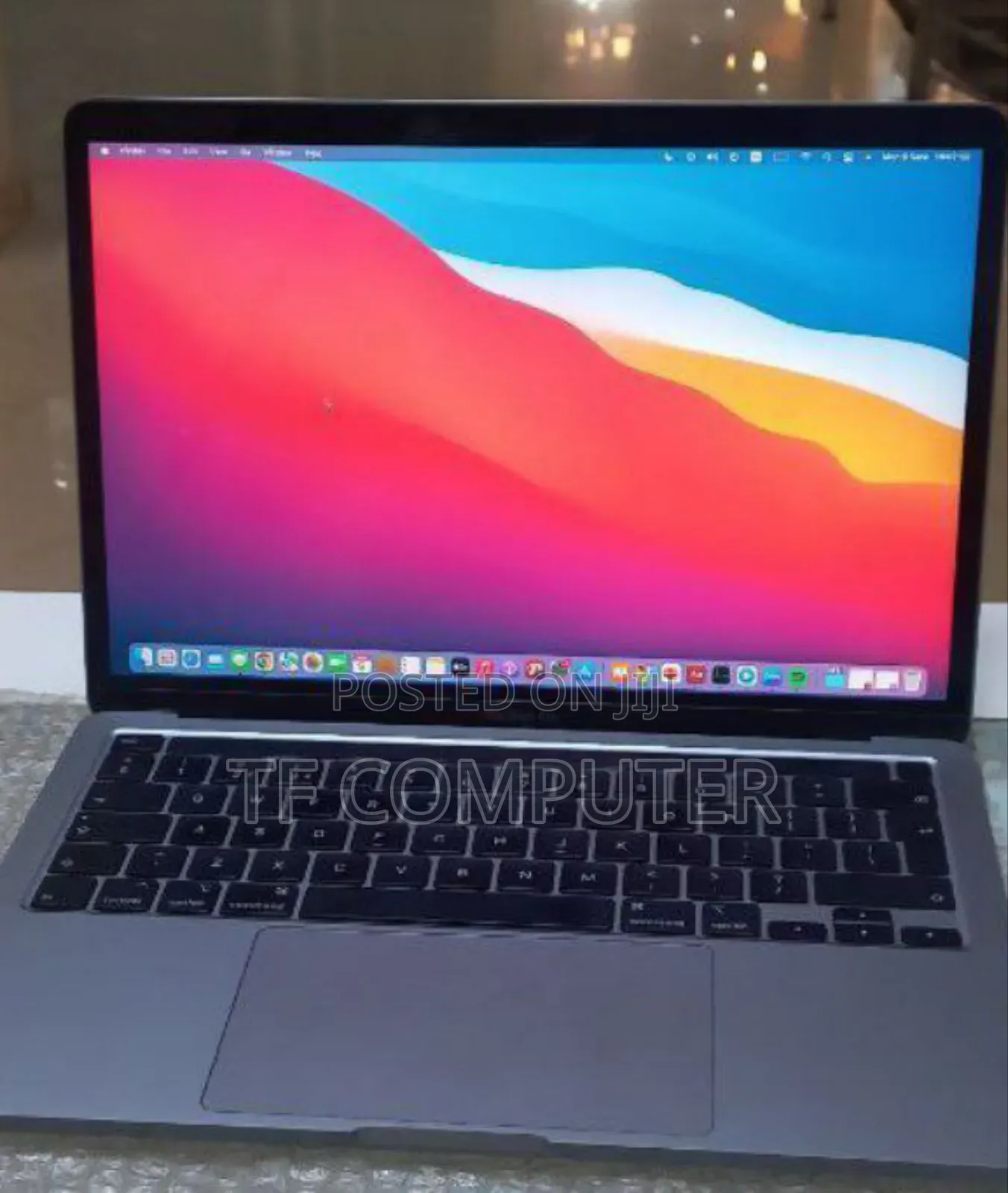 New Laptop Apple MacBook 2020 16GB Intel Core I5 SSD 512GB