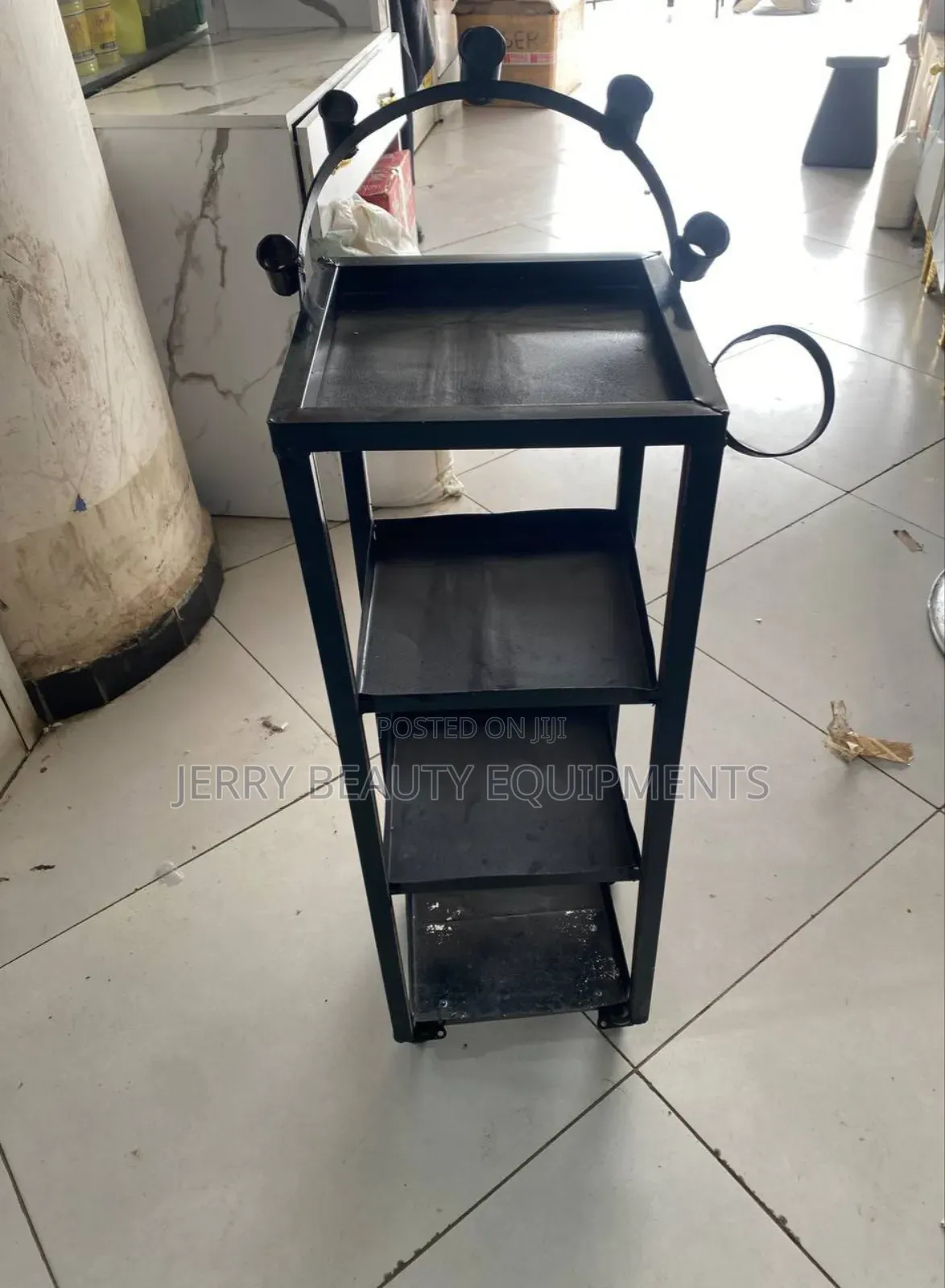 Metal Salon Trolley – የካውያ ጋሪ