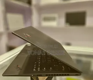 Photo - Laptop Lenovo ThinkPad X1 Carbon 16GB Intel Core I7 SSD 512GB