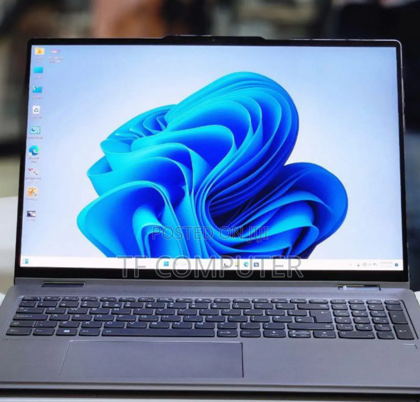 New Laptop Lenovo Yoga 7i 16GB Intel Core I7 SSD 1T