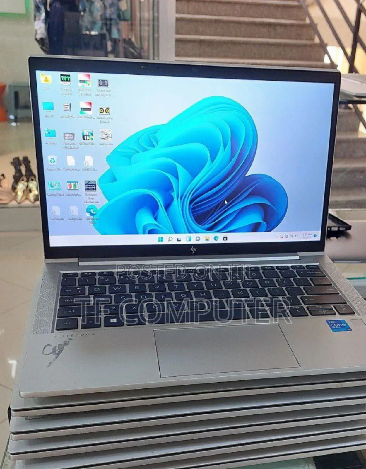 New Laptop HP EliteBook 830 G8 16GB Intel Core I5 SSD 512GB