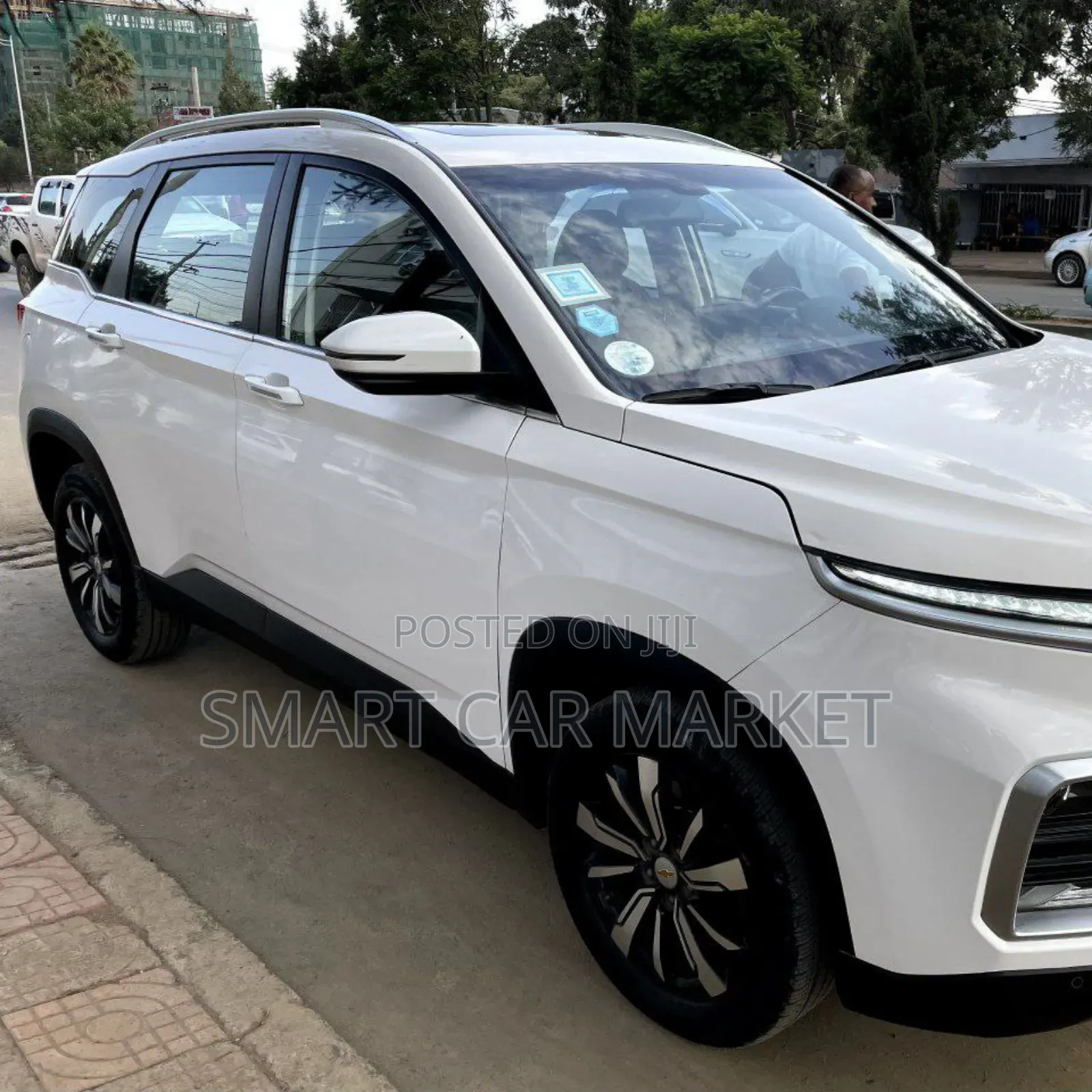 Chevrolet Captiva 2021 White