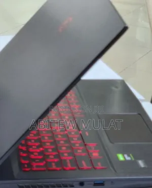 New Laptop MSI GF63 12GB Intel Core I5 SSD 512GB