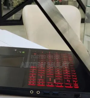 New Laptop MSI GF63 12GB Intel Core I5 SSD 512GB