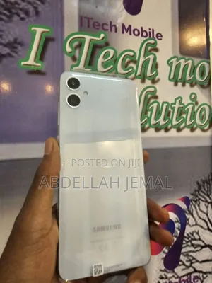 New Samsung Galaxy A05 64 GB White