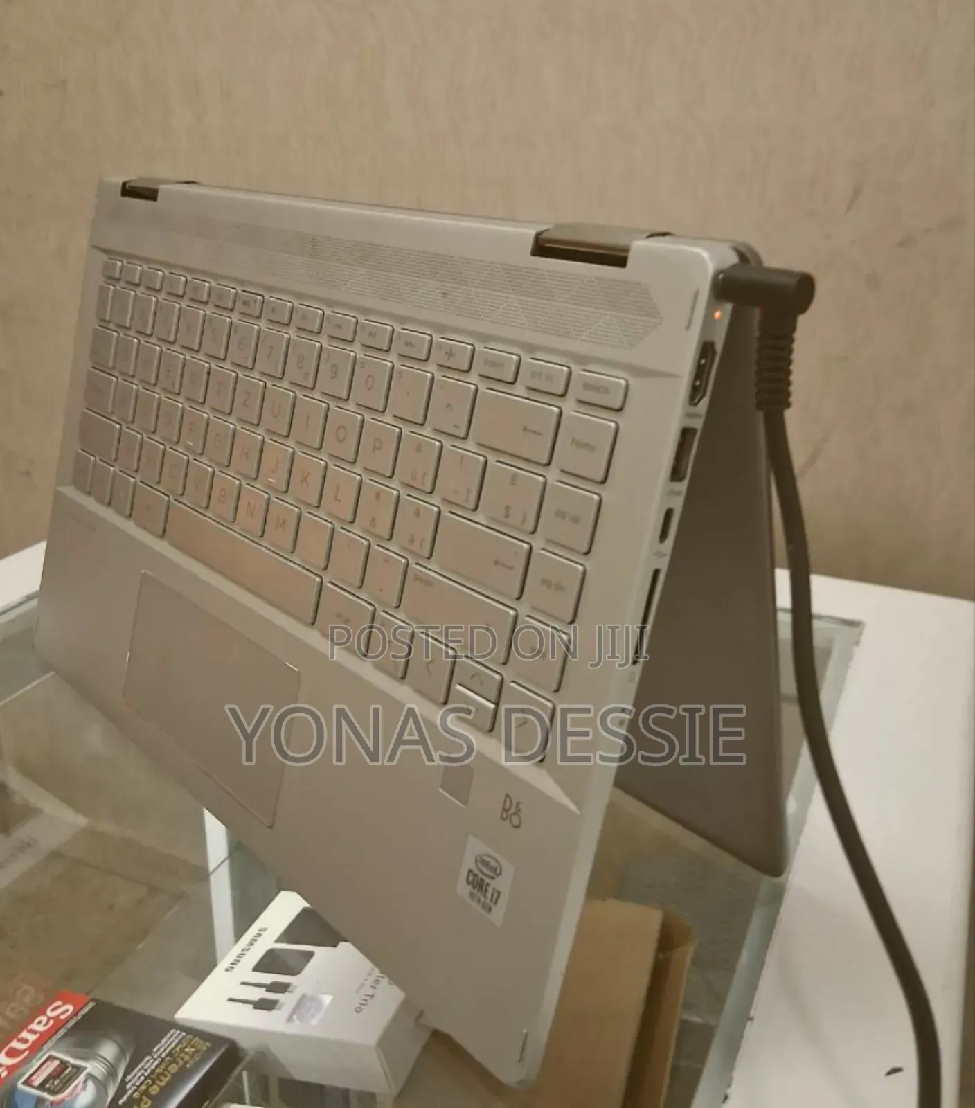 New Laptop HP Pavilion X360 8GB Intel Core I7 SSD 256GB