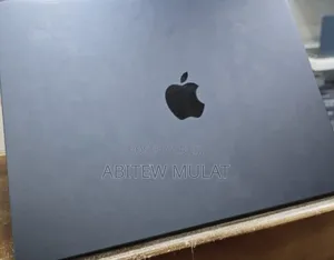 New Laptop Apple MacBook Air 2022 M2 8GB Apple M2 SSD 256GB