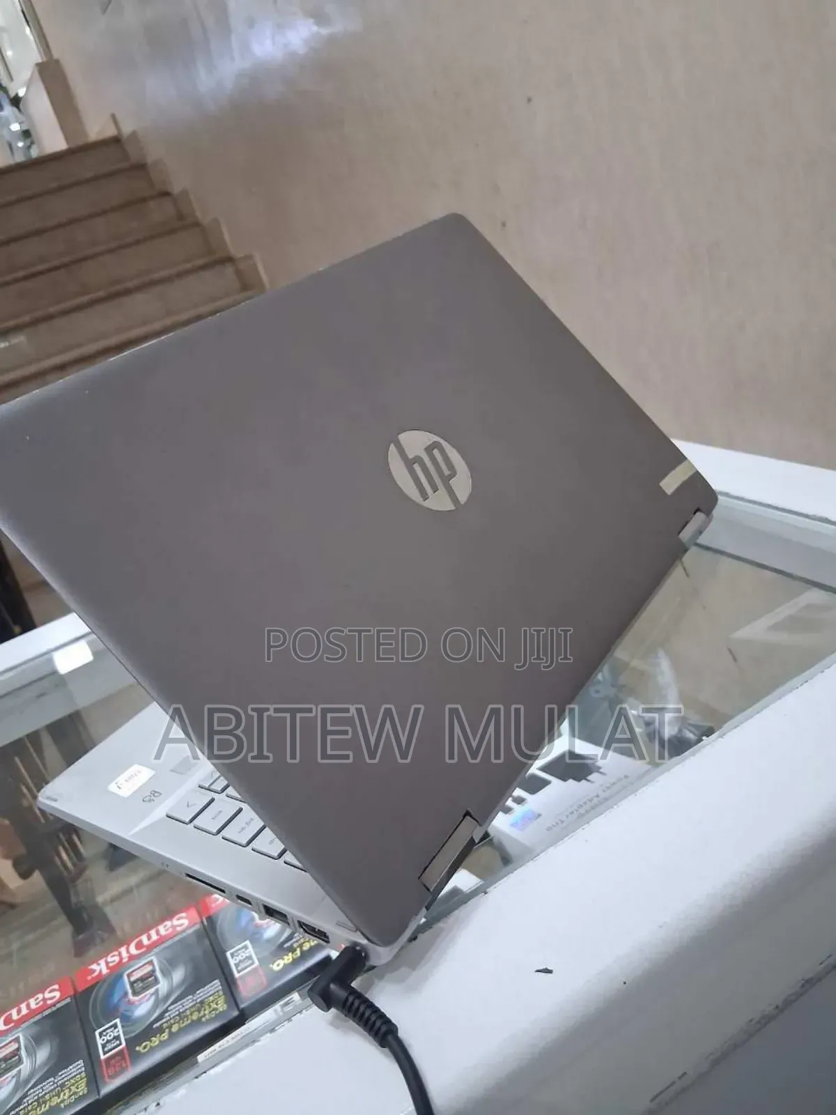 New Laptop HP Pavilion X360 8GB Intel Core I7 SSD 256GB