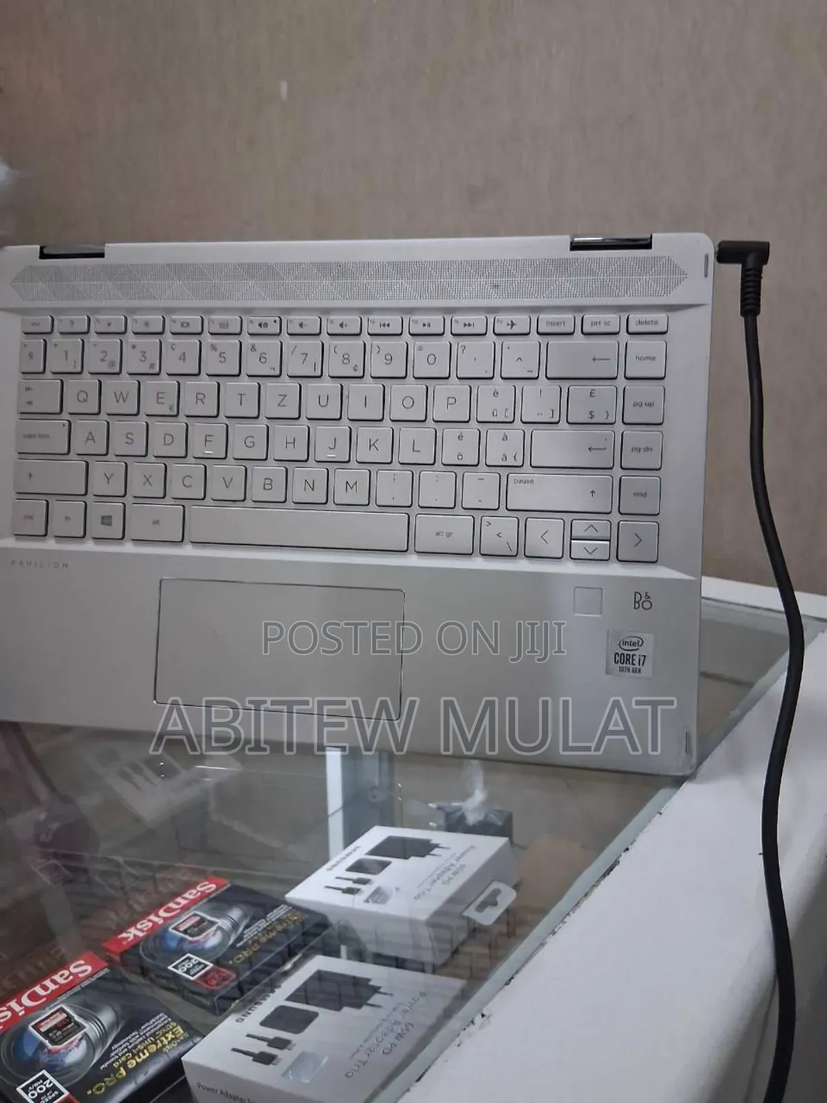 New Laptop HP Pavilion X360 8GB Intel Core I7 SSD 256GB