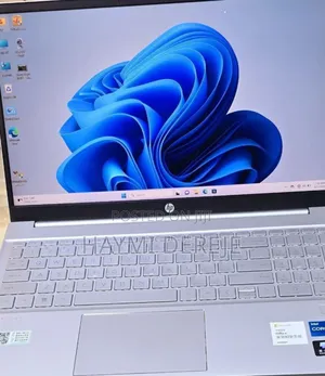 Photo - New Laptop HP Pavilion 15 8GB Intel Core I5 SSD 512GB