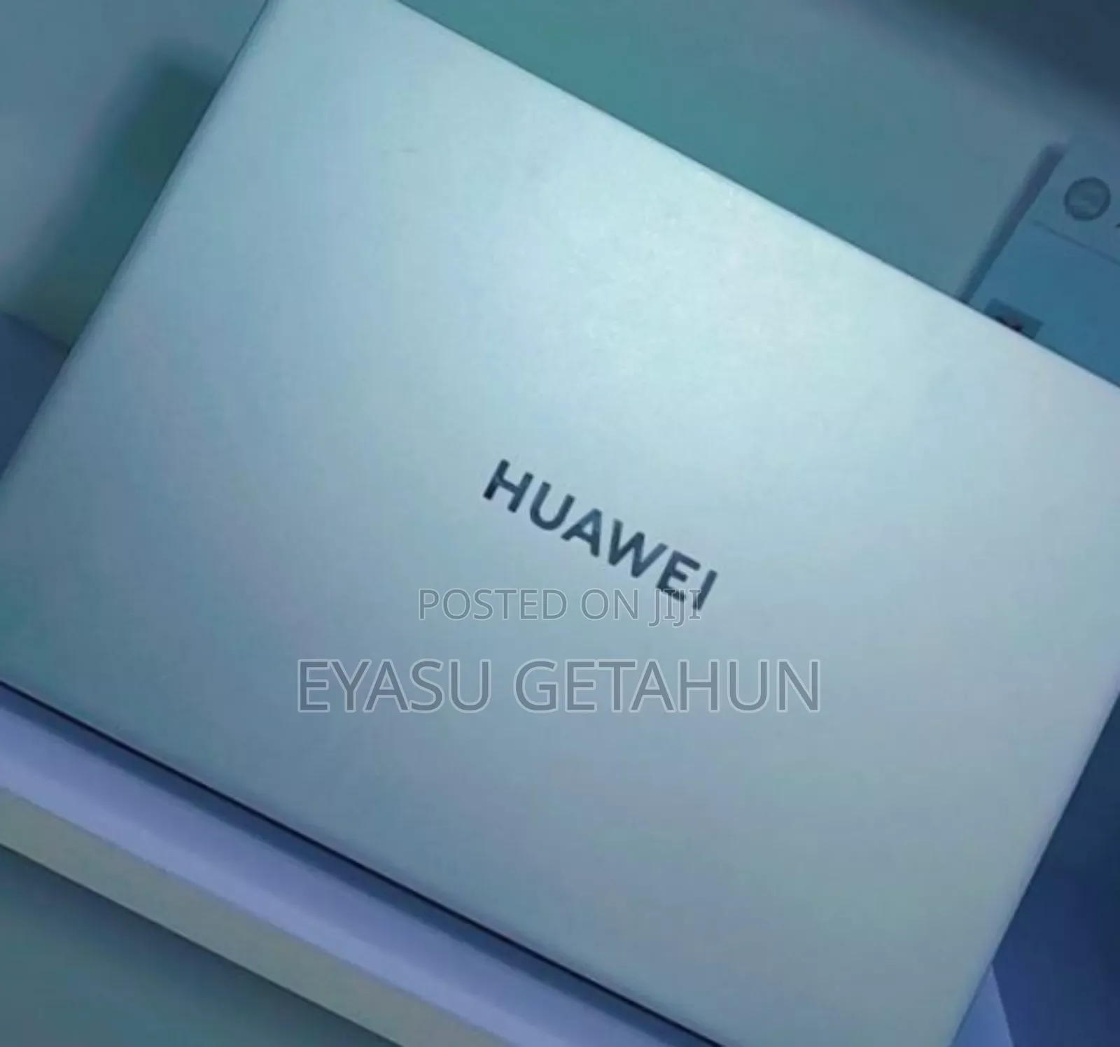 New Laptop Huawei MateBook 13 WRT-W19E 8GB Intel Core I5 SSD 512GB