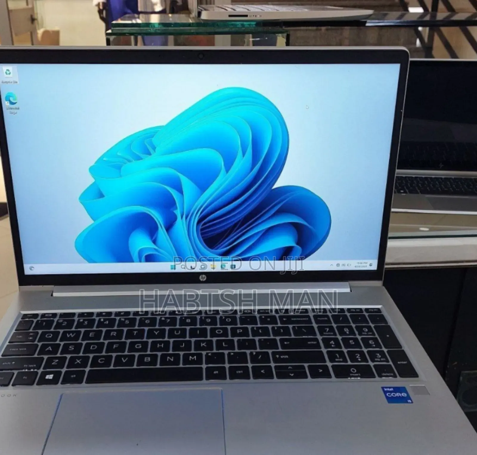 New Laptop HP EliteBook 840 G8 16GB Intel Core i7 SSD 512GB