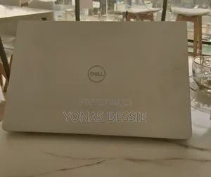 New Laptop Dell XPS 13 7390 8GB Intel Core I7 SSD 512GB