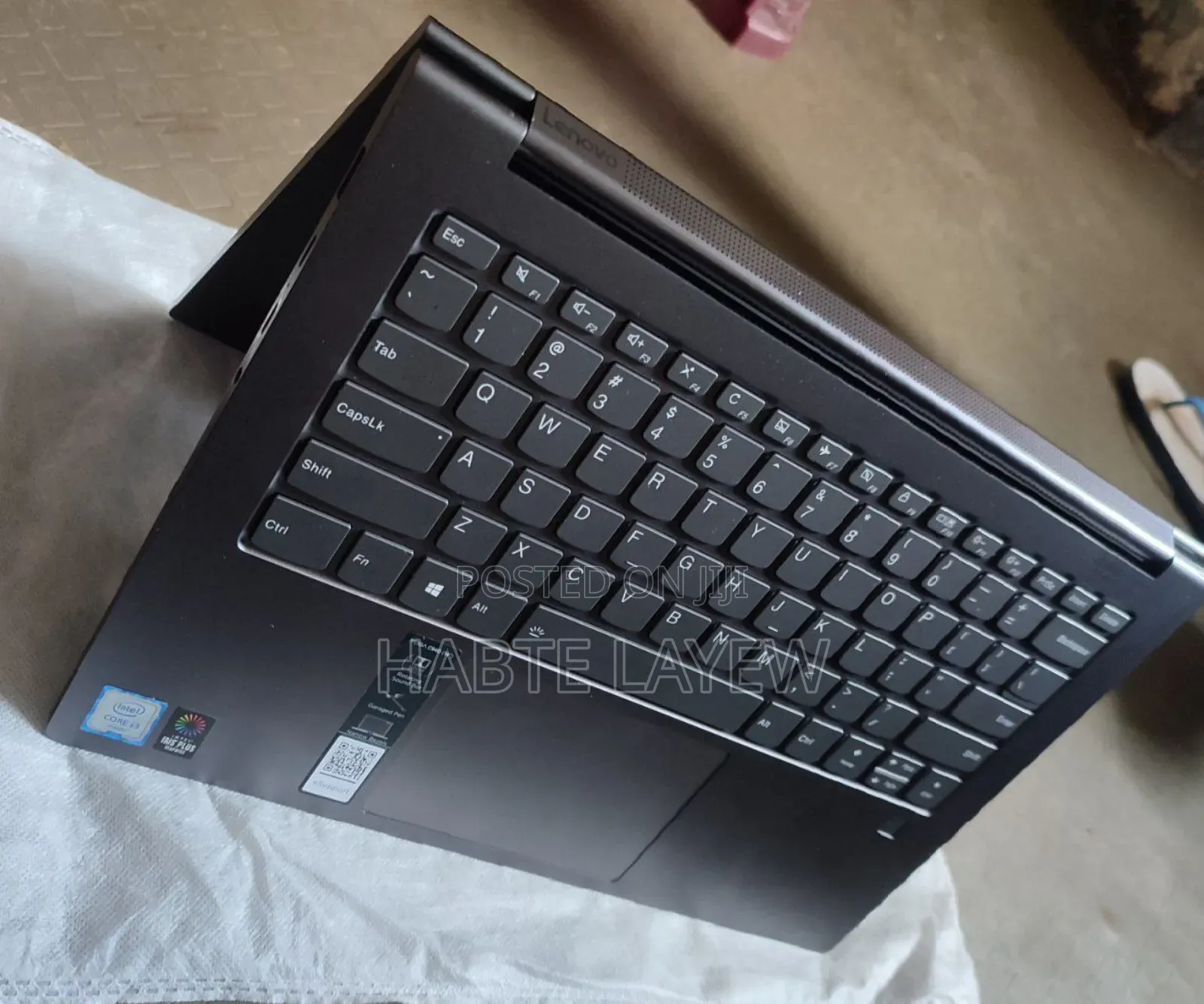 New Laptop Lenovo Yoga 330 16GB Intel Core I7 SSD 512GB