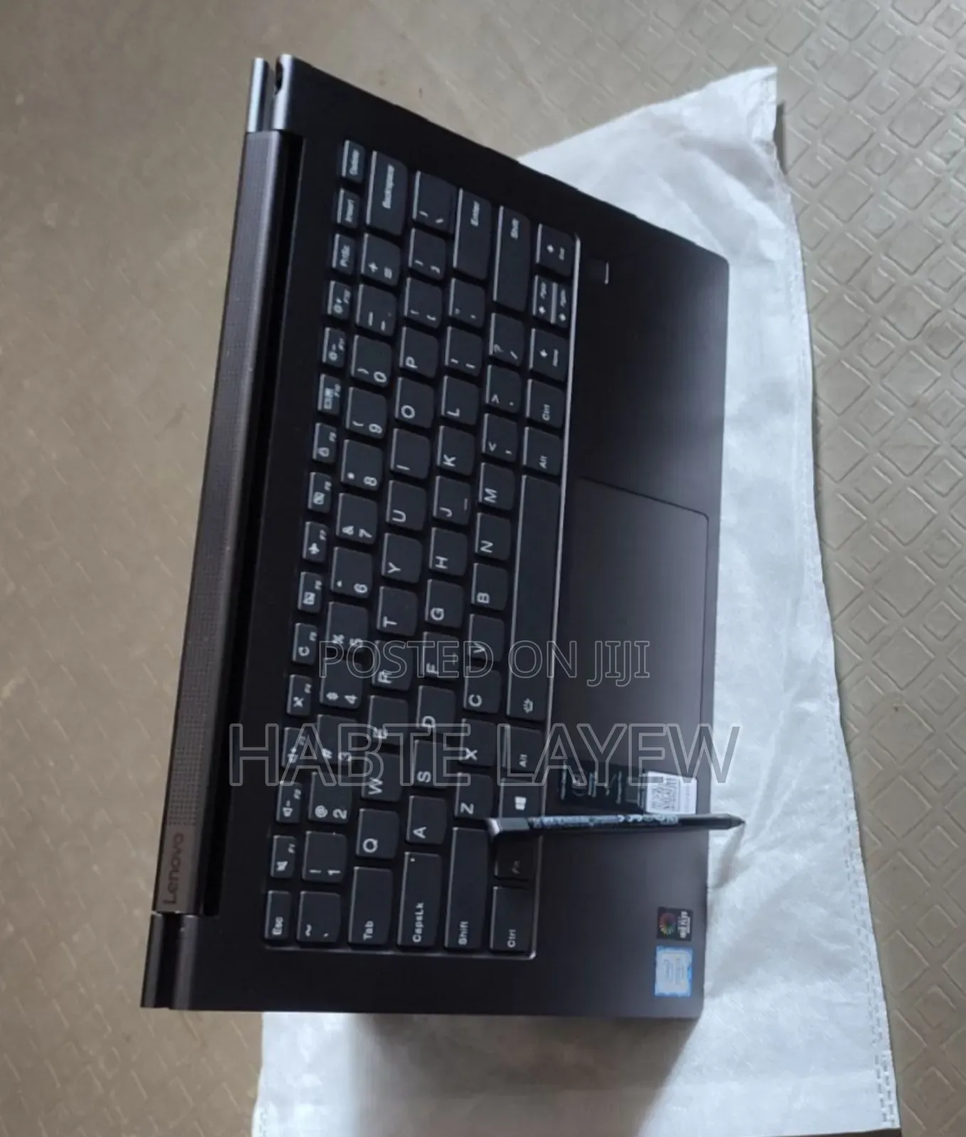 New Laptop Lenovo Yoga 330 16GB Intel Core I7 SSD 512GB