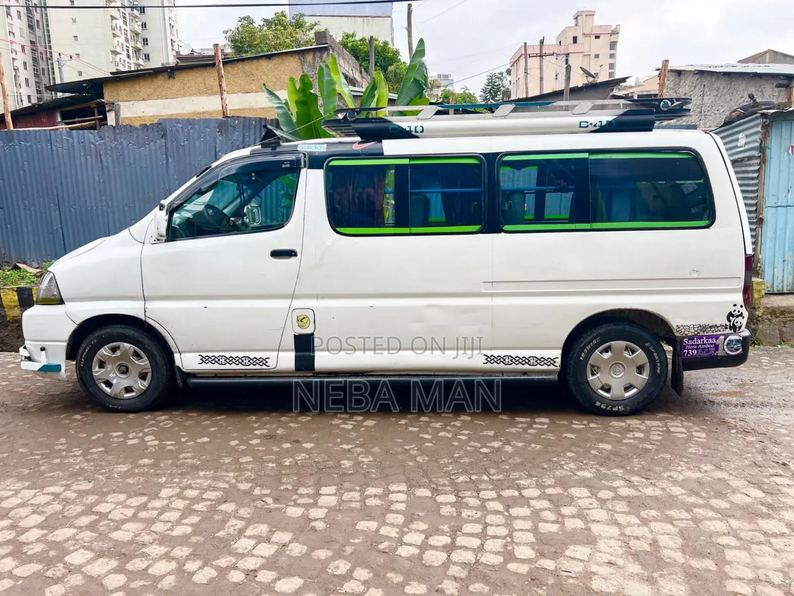 Toyota HiAce 2009 White
