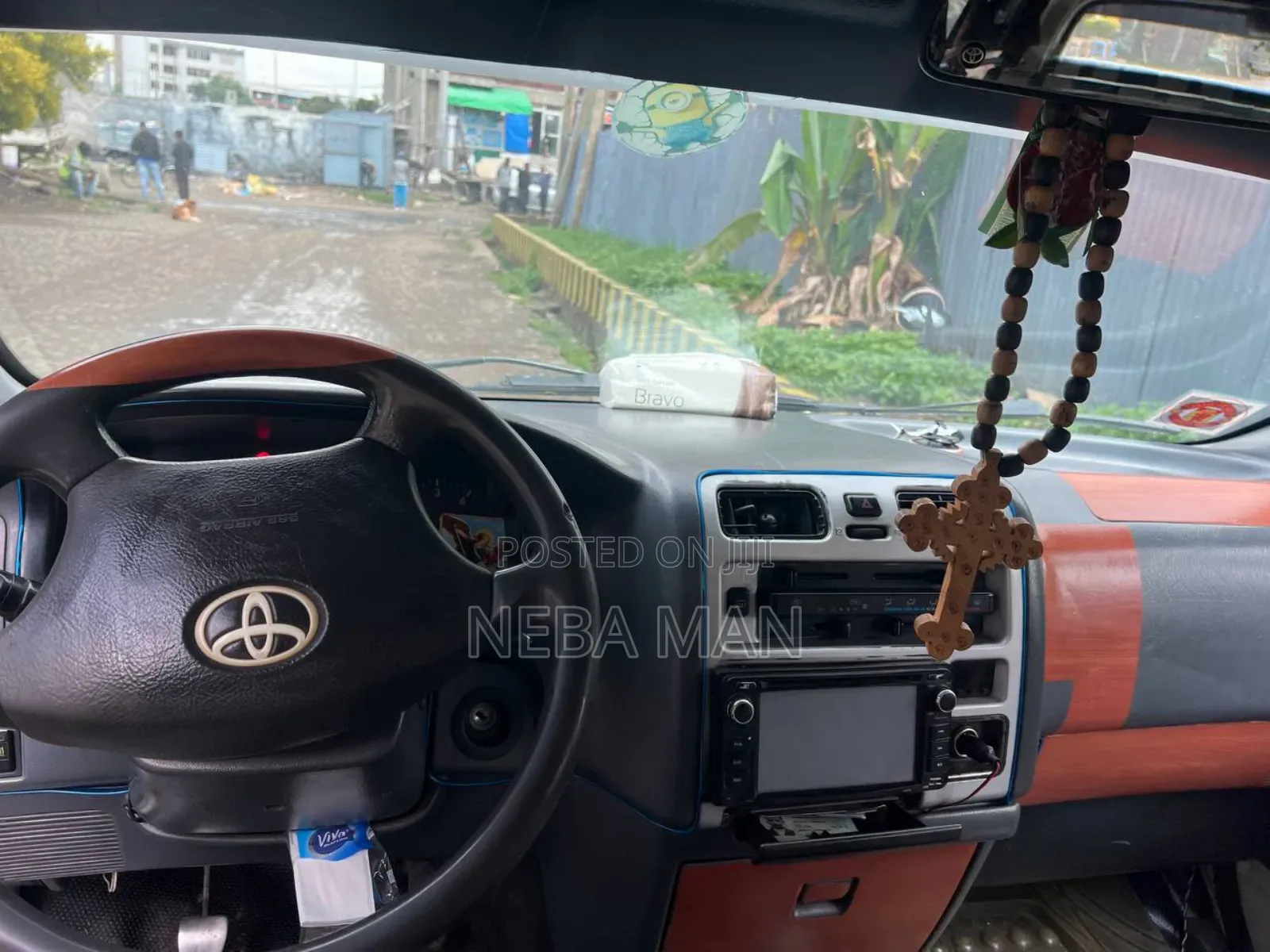 Toyota HiAce 2009 White