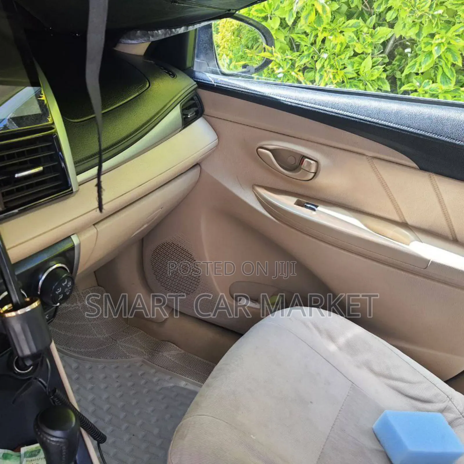 Toyota Yaris 2014 Brown