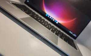 New Laptop HP EliteBook X360 1040 G7 16GB Intel Core I7 SSD 512GB