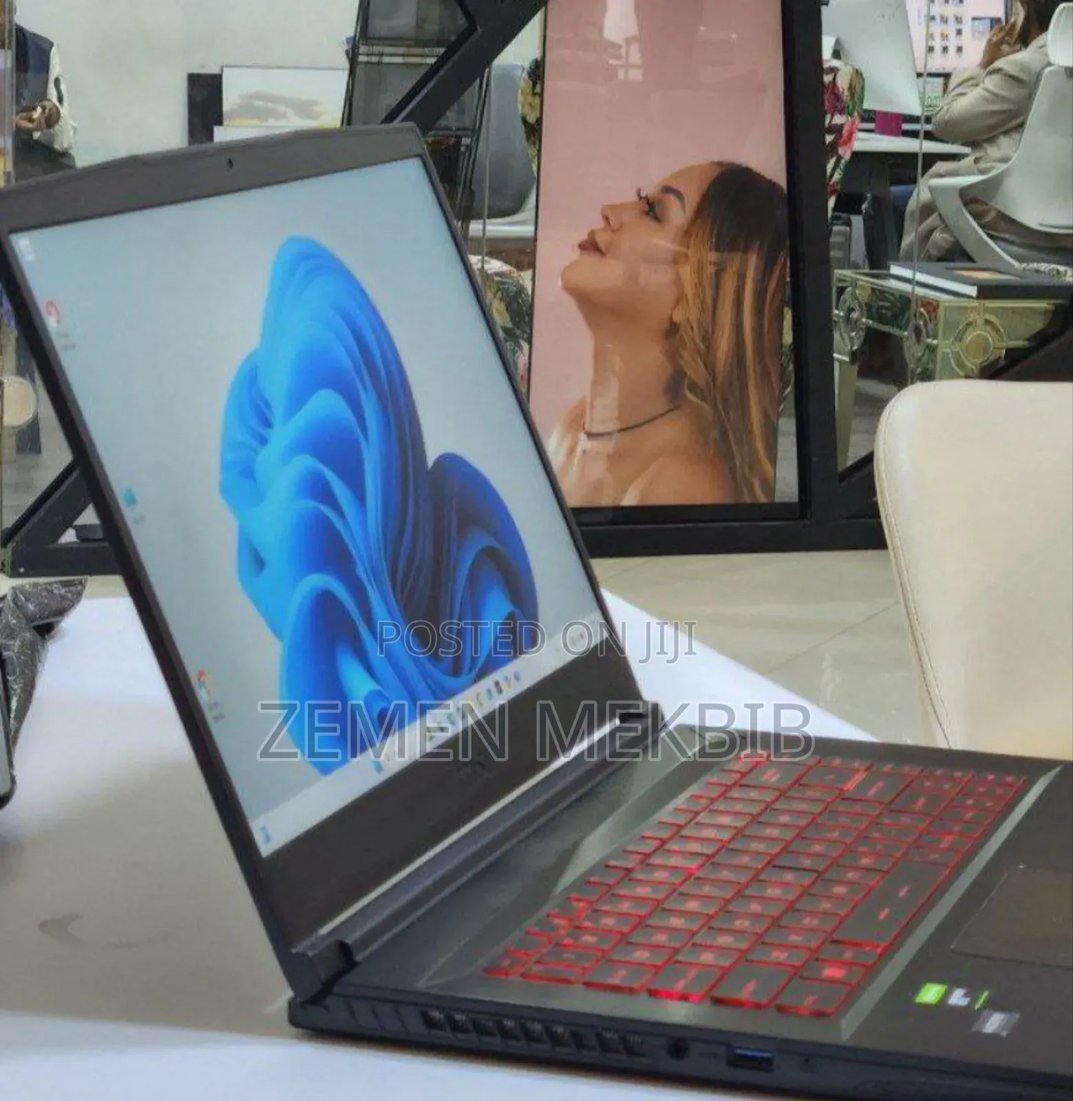 New Laptop MSI GF63 12GB Intel Core I5 SSD 512GB