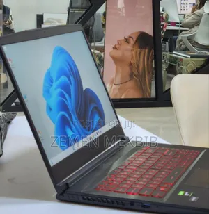 New Laptop MSI GF63 12GB Intel Core I5 SSD 512GB