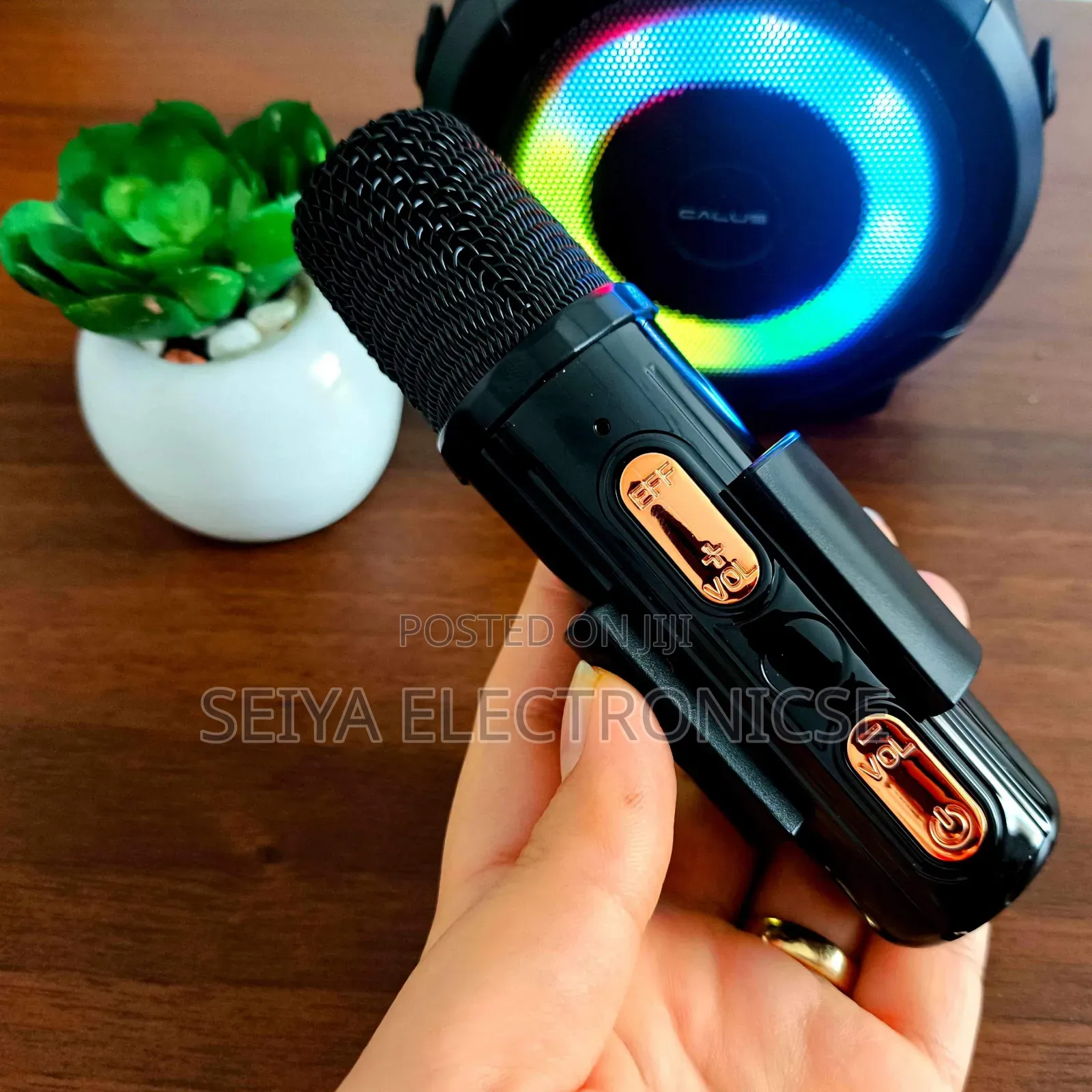 Calus Microphone Speakers