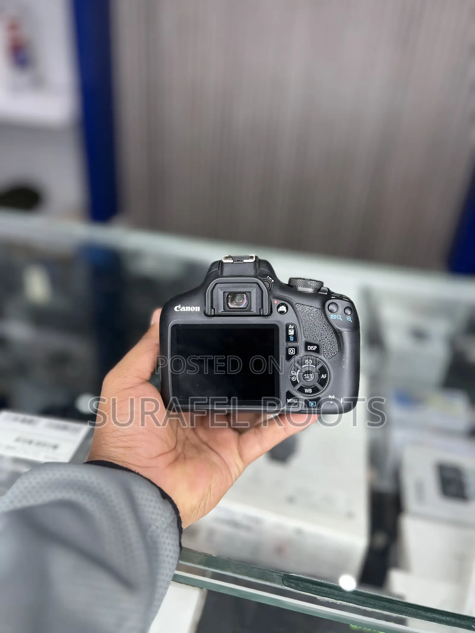 Canon T 7 2000 D Camera Brand New Call