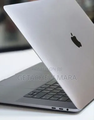 Photo - New Laptop Apple MacBook Pro M1 16GB Intel Core I7 SSD 256GB