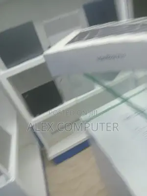 New Laptop Apple MacBook Pro 2024 M4 14-Inch 16GB Apple M4 SSD 512GB