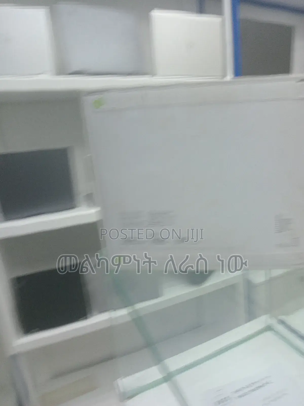 New Laptop Apple MacBook Pro 2024 M4 14-Inch 16GB Apple M4 SSD 512GB