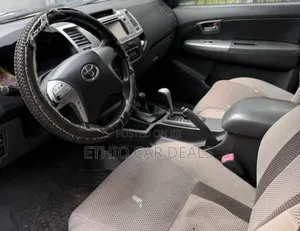 Toyota Hilux 2015 Silver