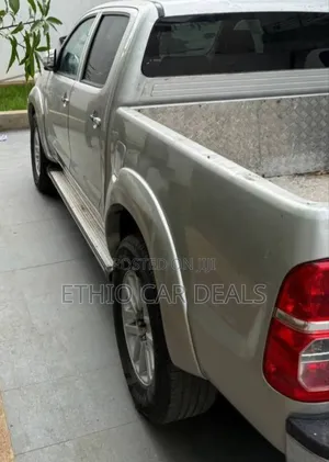 Toyota Hilux 2015 Silver