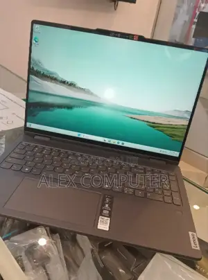 New Laptop Lenovo Yoga 7i 16GB Intel Core Ultra 7 SSD 512GB