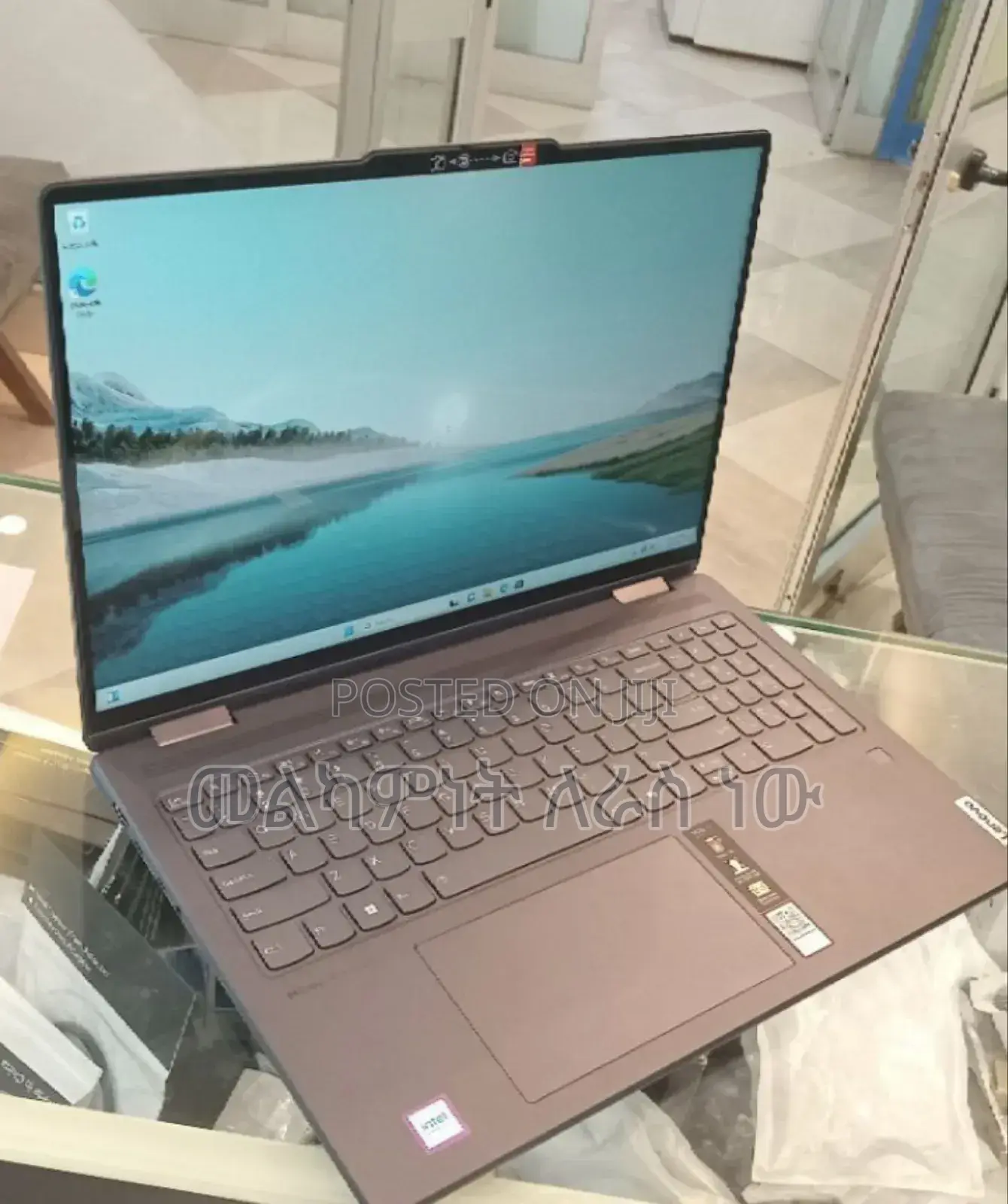 New Laptop Lenovo Yoga 7i 16GB Intel Core Ultra 7 SSD 512GB