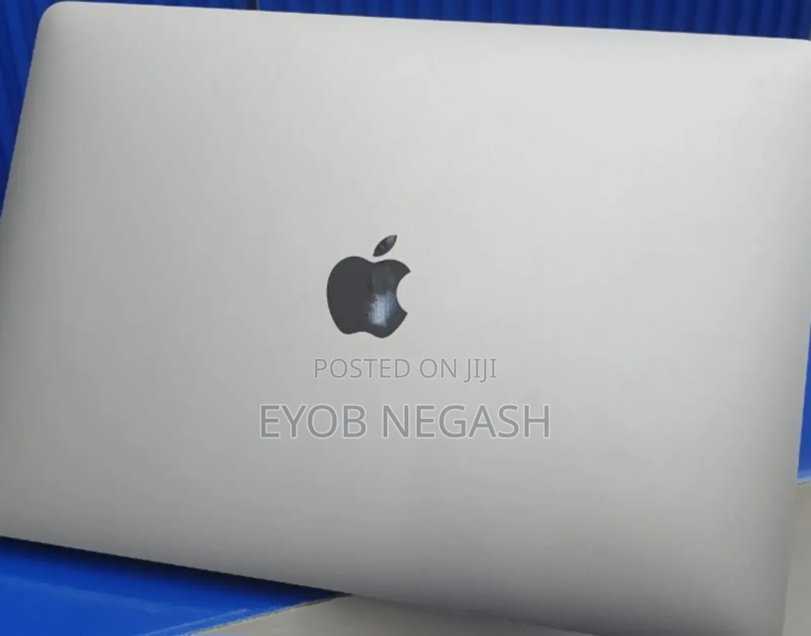 New Laptop Apple MacBook Air 2020 M1 8GB Apple M1 SSD 256GB