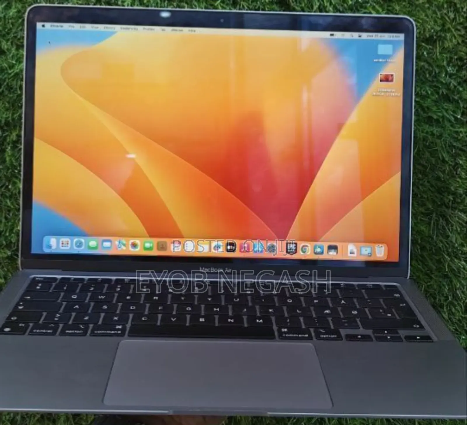 New Laptop Apple MacBook Air 2020 M1 8GB Apple M1 SSD 256GB