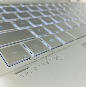 New Laptop HP Spectre 16GB Intel Core I5 SSD 1T