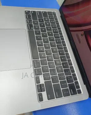 New Laptop Apple MacBook Air 2020 M1 8GB Apple M1 SSD 256GB