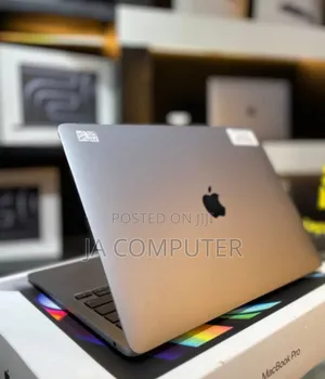 New Laptop Apple MacBook Air 2020 M1 8GB Apple M1 SSD 256GB