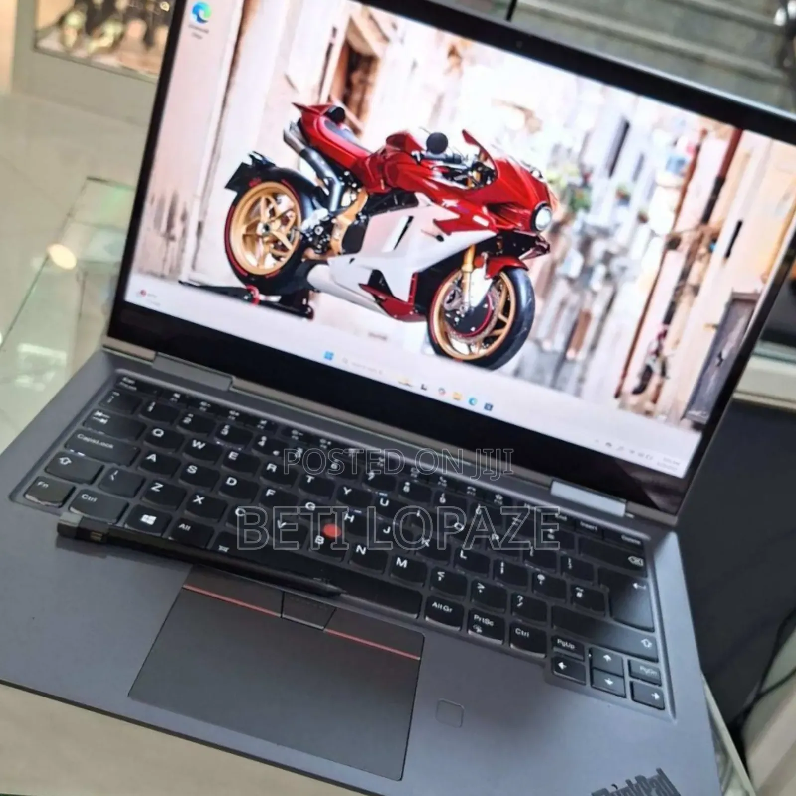 New Laptop Lenovo ThinkPad Yoga 370 16GB Intel Core I7 SSD 512GB