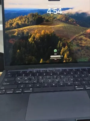 New Laptop Apple MacBook Air 2022 M2 8GB Apple M2 SSD 256GB