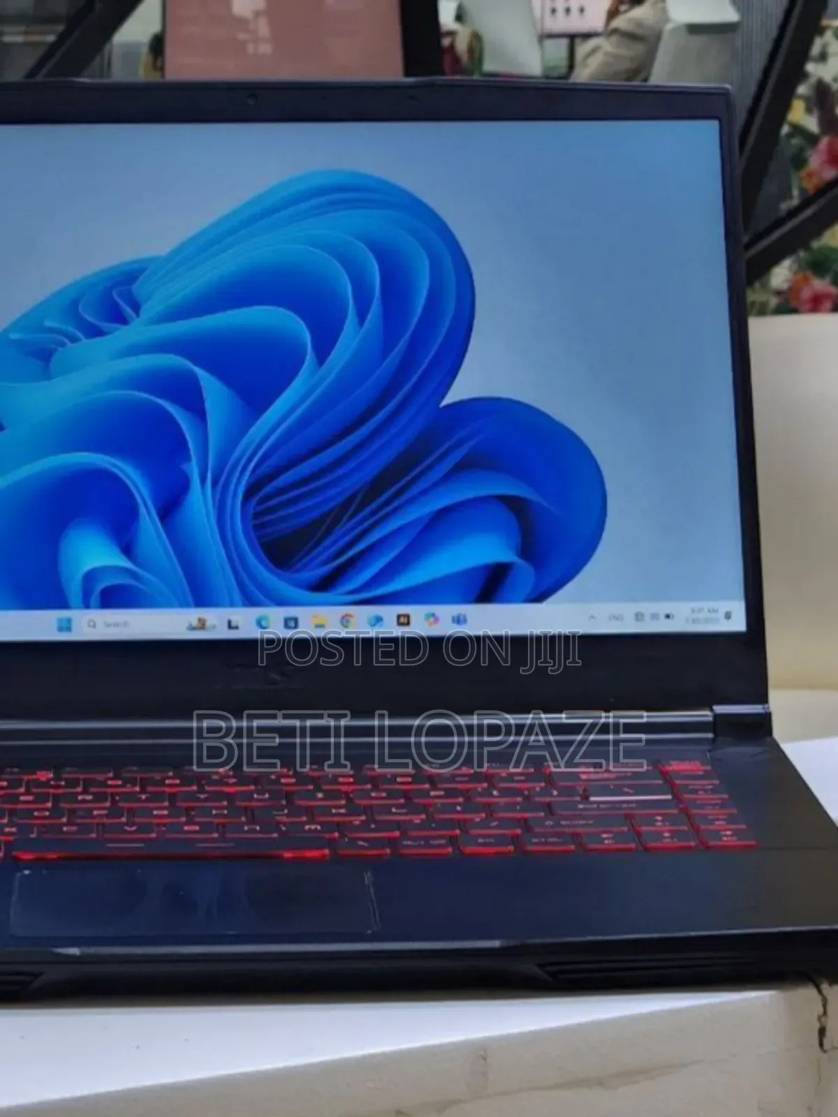 New Laptop MSI GF63 12GB Intel Core I5 SSD 512GB