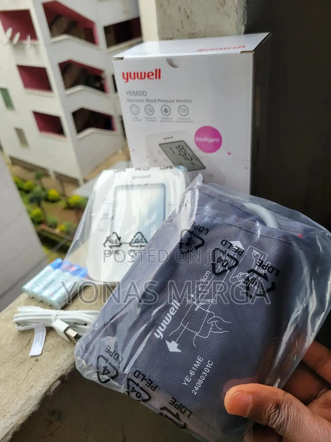 Bp Monitoring孖طarmband, Batteries, Power Adapter\\Bpm||Bpm