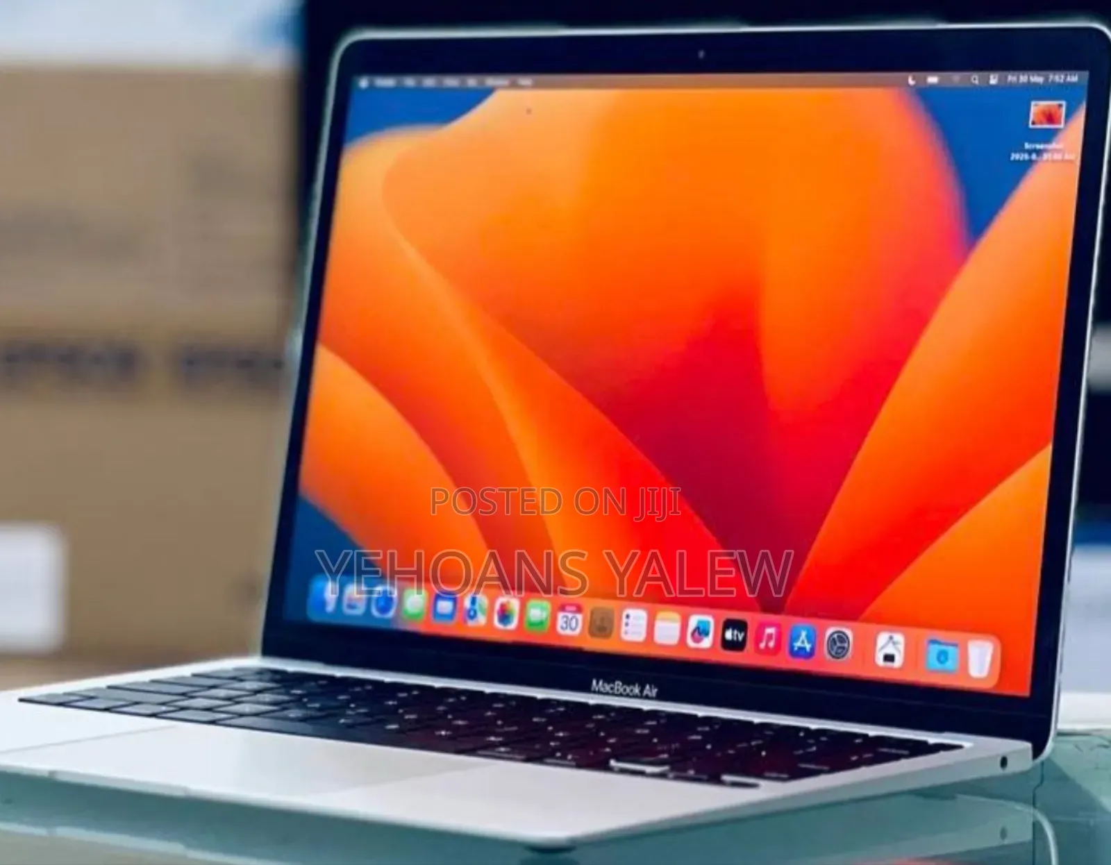 New Laptop Apple MacBook Pro M1 8GB Apple M1 Pro SSD 256GB