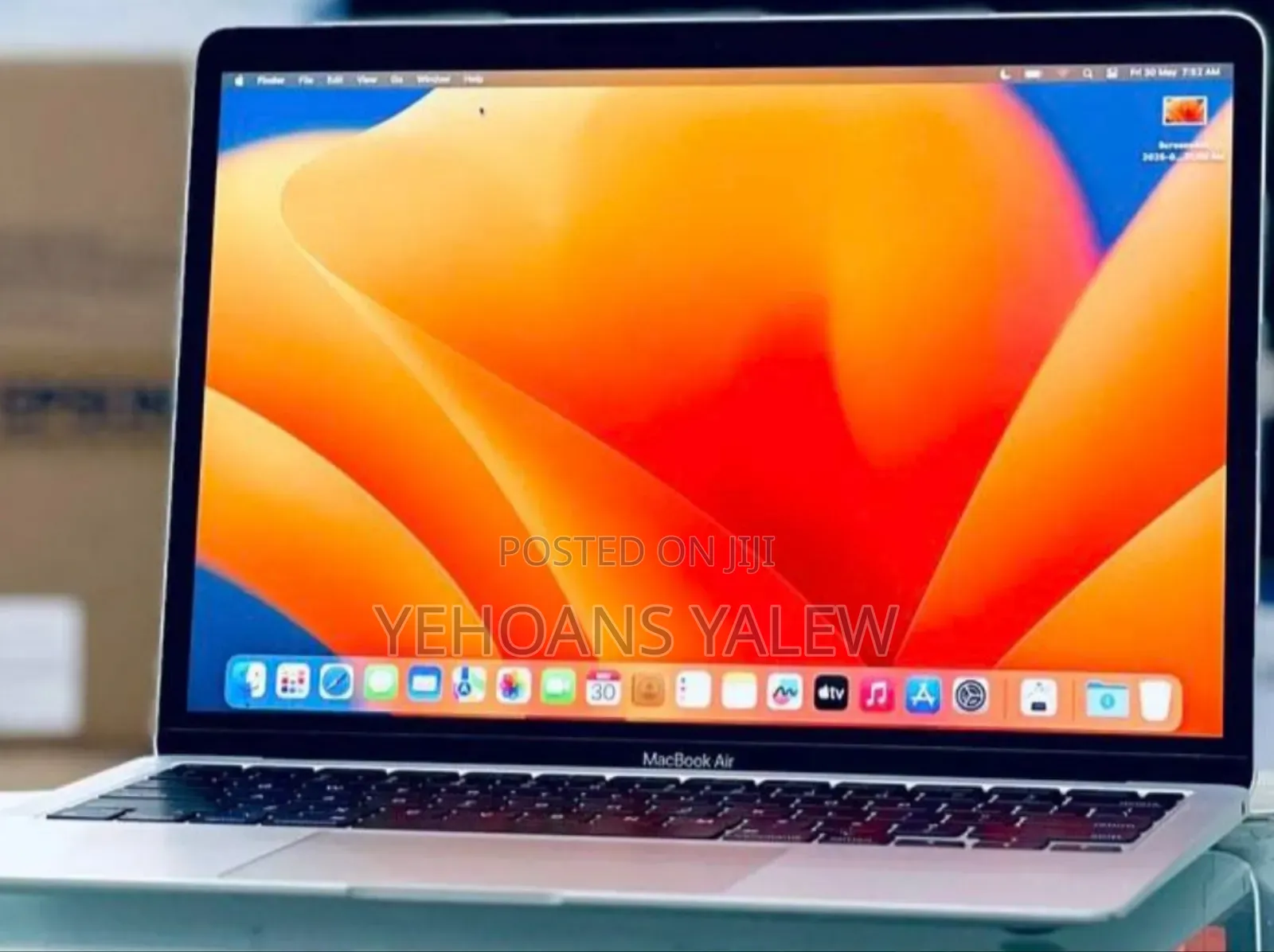 New Laptop Apple MacBook Pro M1 8GB Apple M1 Pro SSD 256GB