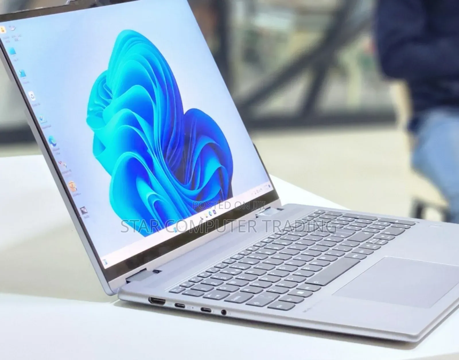 New Laptop Lenovo Yoga 7i 16GB Intel Core I7 SSD 1T