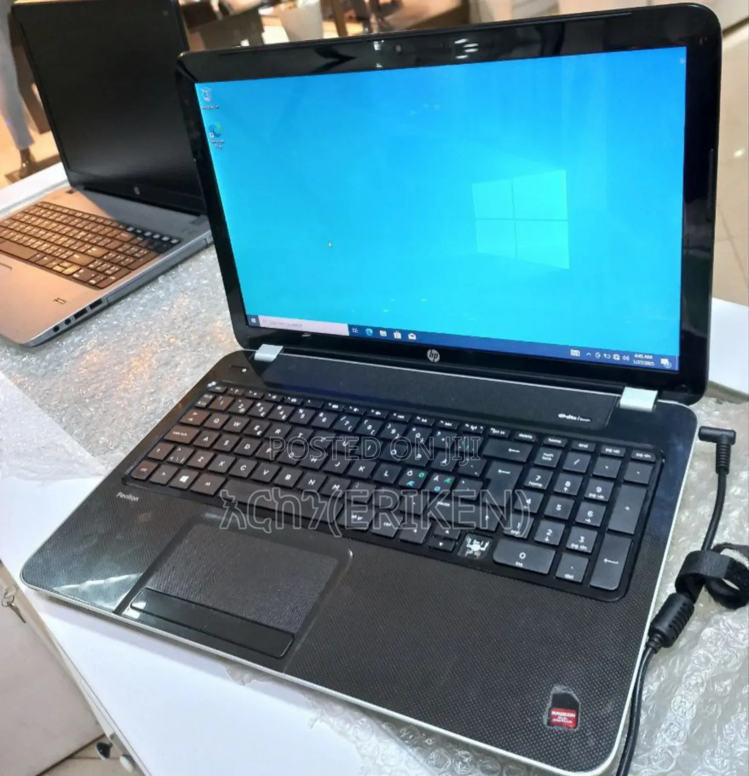 Laptop HP Pavilion 15 4GB AMD A6 HDD 1T