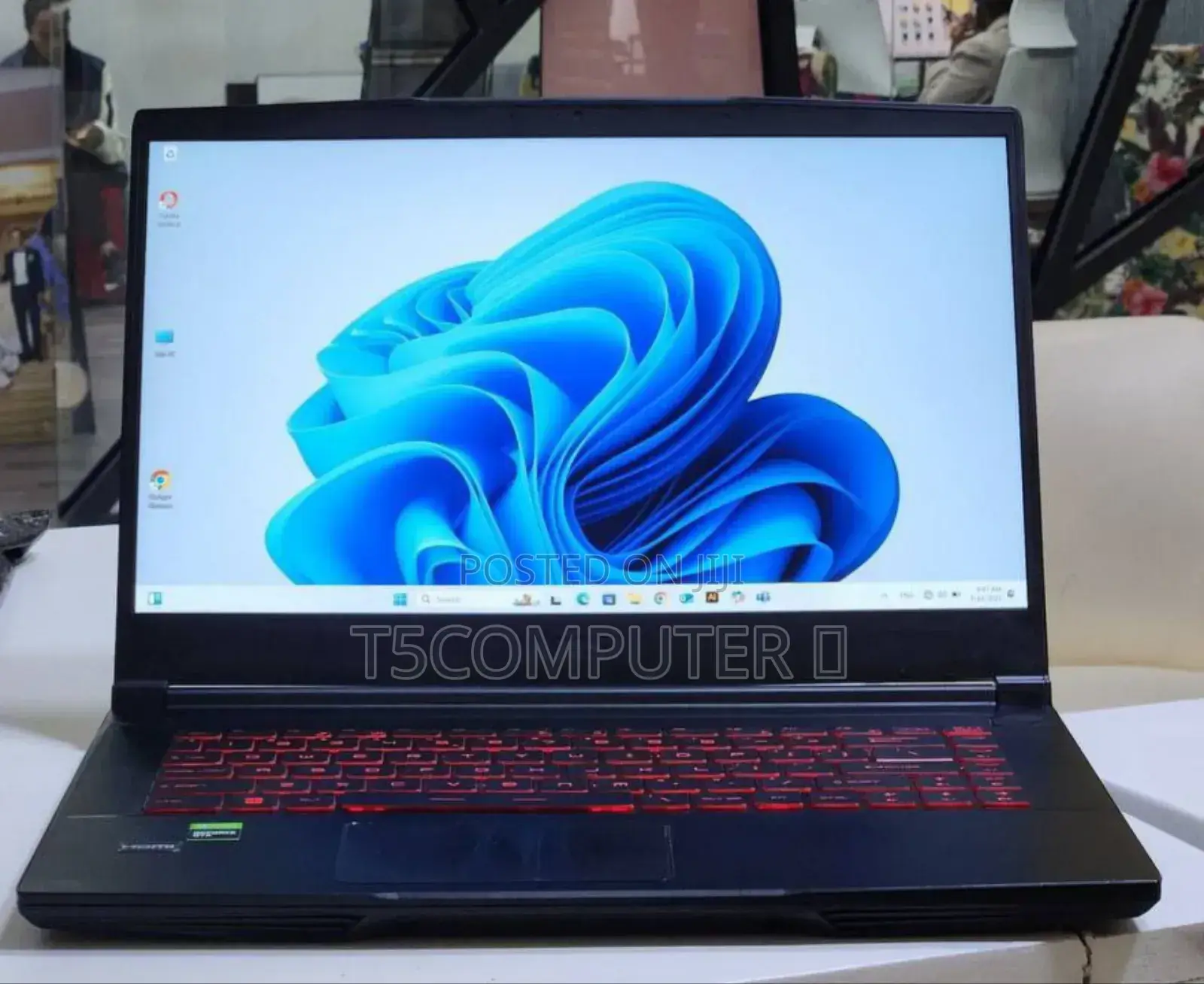 New Laptop MSI GF63 12GB Intel Core I5 SSD 512GB